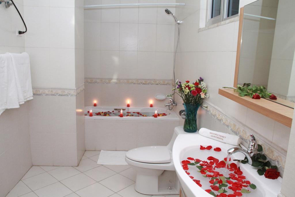 Solmile Family Guest House Addis Abeba Buitenkant foto