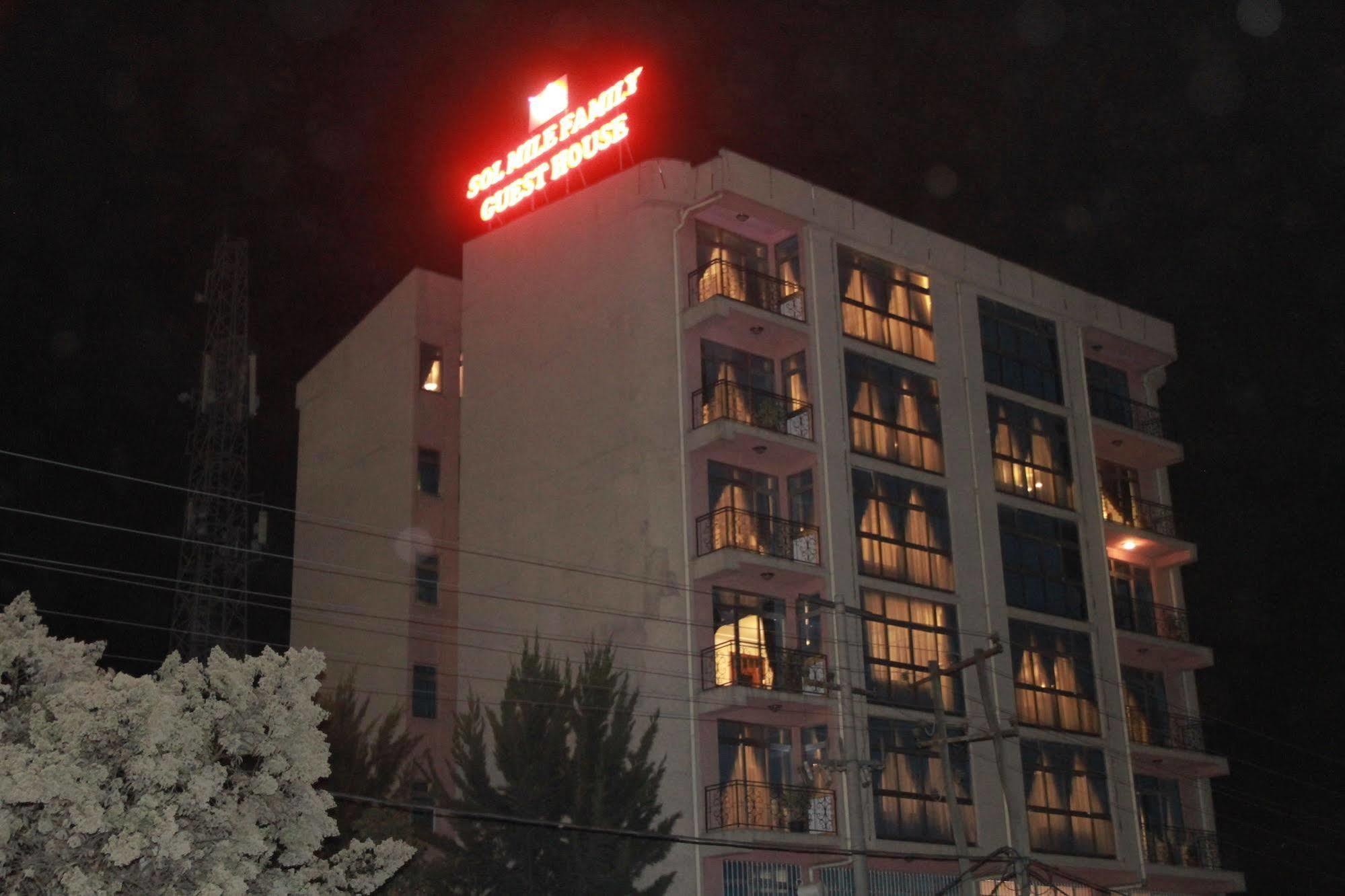 Solmile Family Guest House Addis Abeba Buitenkant foto