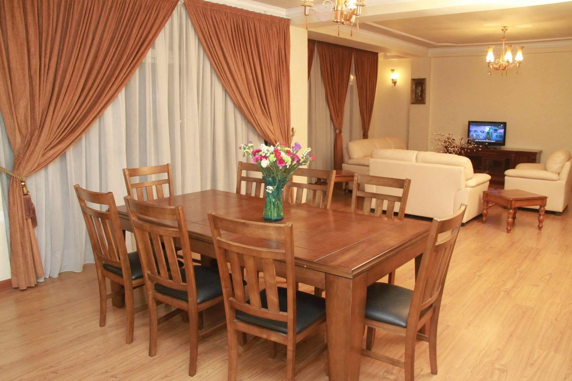 Solmile Family Guest House Addis Abeba Buitenkant foto
